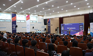 ��MEGAversity �۷��������кΡ� ù ���л� ���� ��� ����